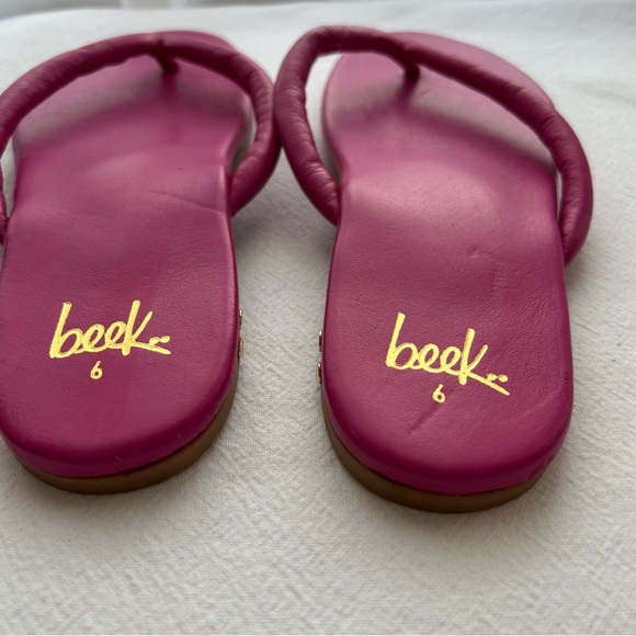 Beek Sunbird Thong Sandals Fuchsia - Picture 3 of 9